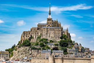 Saint-Arnoult-en-Yvelines : littérature et patrimoine